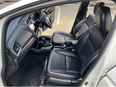 2017 Honda Jazz 1.5 RS ตัวท็อปสุด สวยใสกริบๆ รูปที่ 8